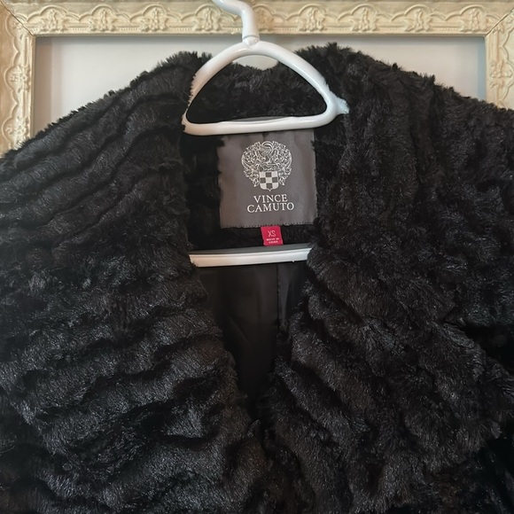 VINCE CAMUTO | Black Teddy Jacket Plush Texture Mid-Length - Picture 3 of 15